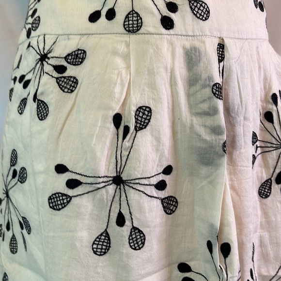 French Connection Cream and Black Embroidered Skirt - Picture 2 of 5